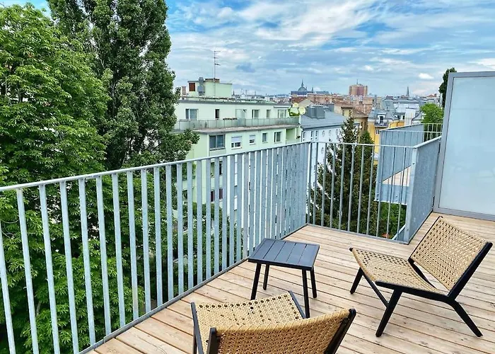 Rooftop With Terrace & Ac - Self Check-in Apartment *
